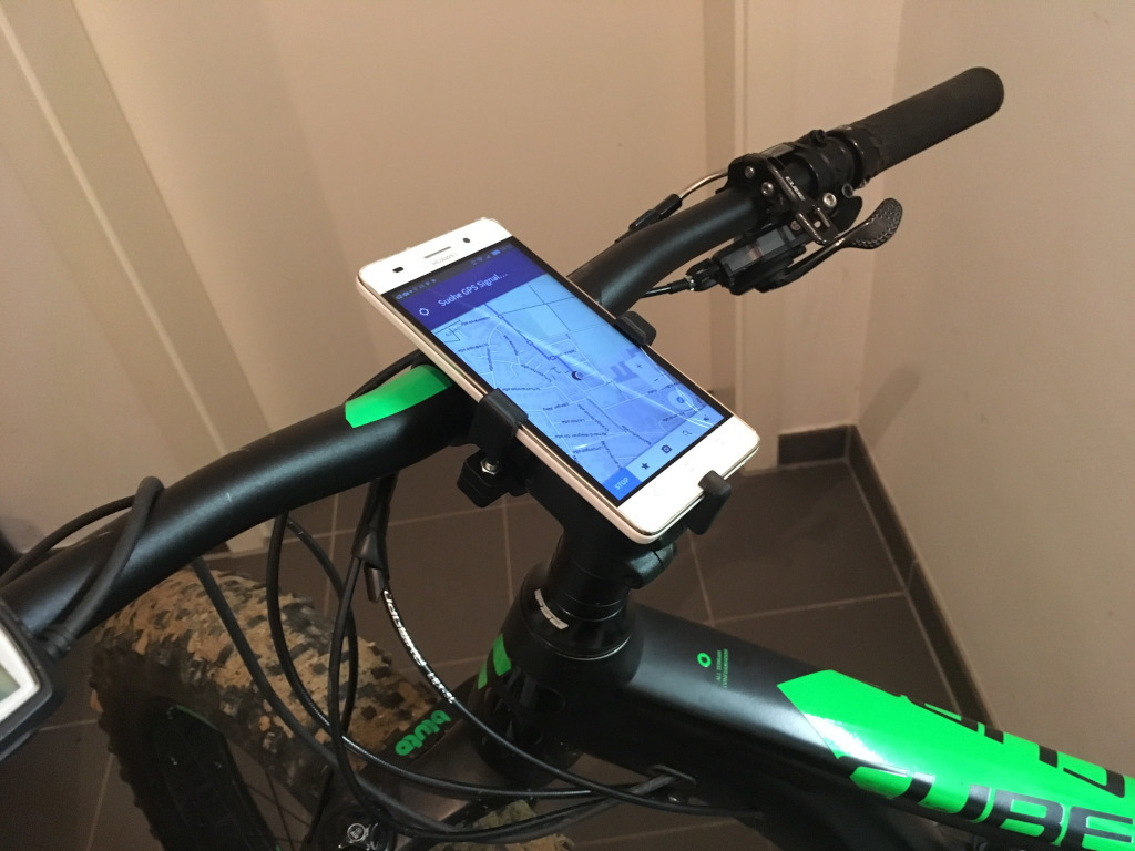 Bike smartphone holder (Cube nutrail hybrid, Huawei G Play Mini)