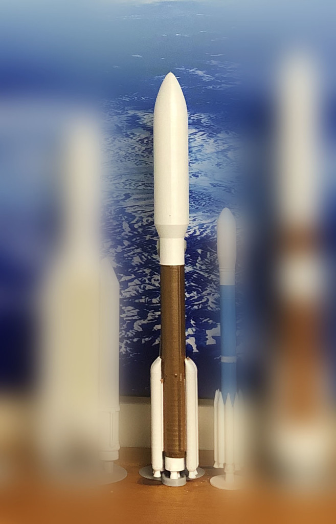 Atlas V 551 Rocket, 1/200 scale