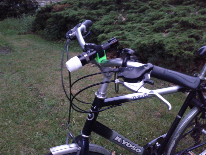 Bicycle flashlight mount (customizable)
