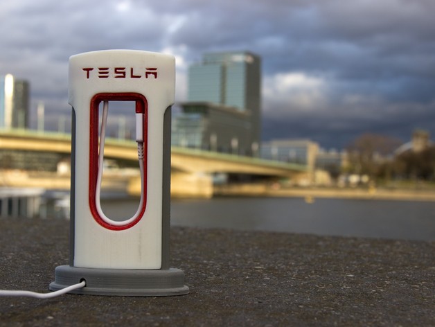 Tesla Super Charger for mobile phones (USB C)