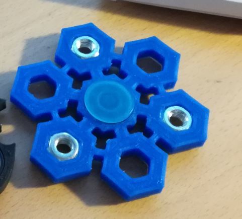 Spinner with 13mm nuts and 22mm bearing