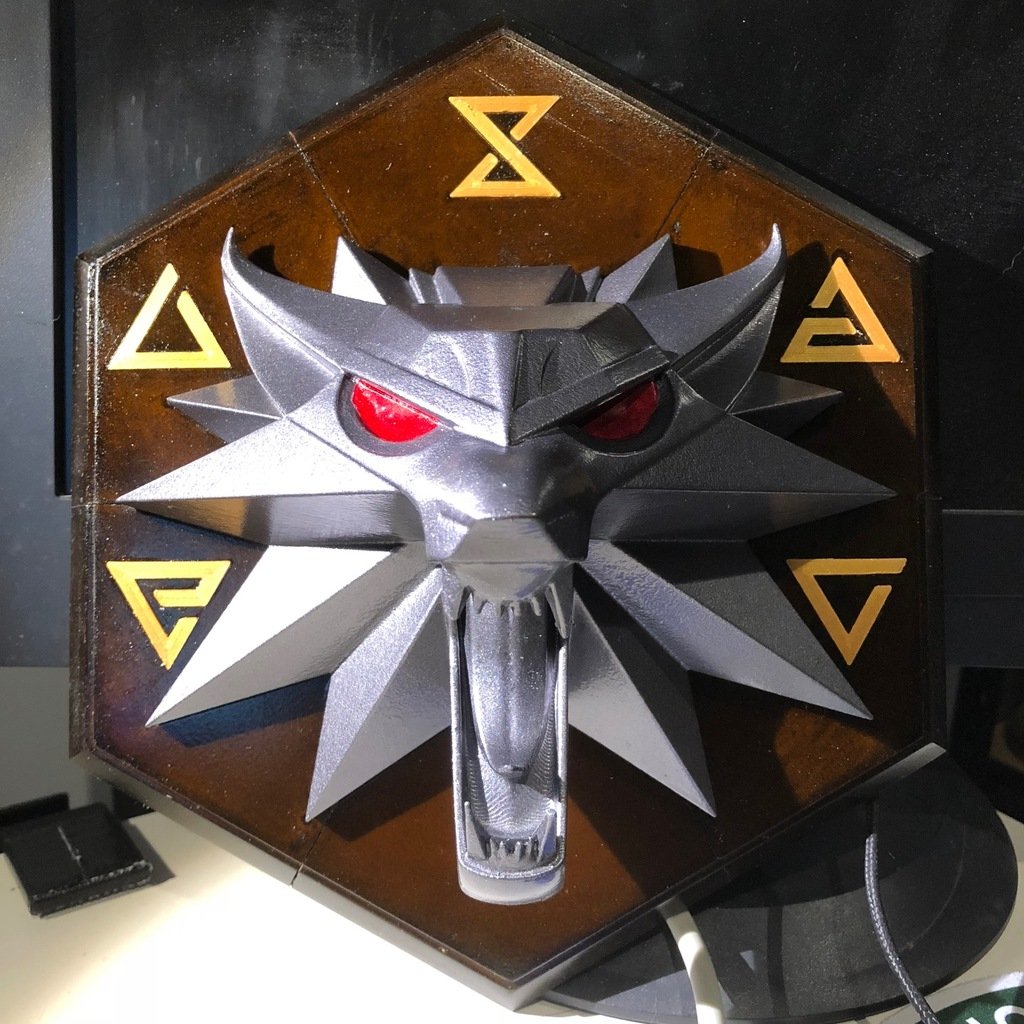 Witcher III Wolf Head Plaque