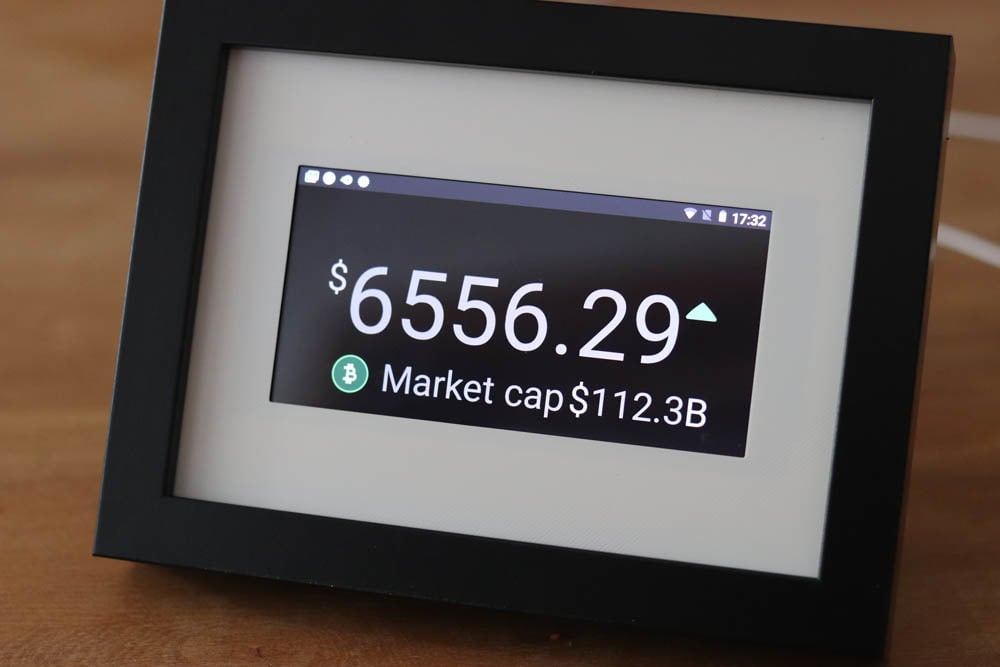 Bitcoin Price Ticker - Coin Display + Clock and App Support