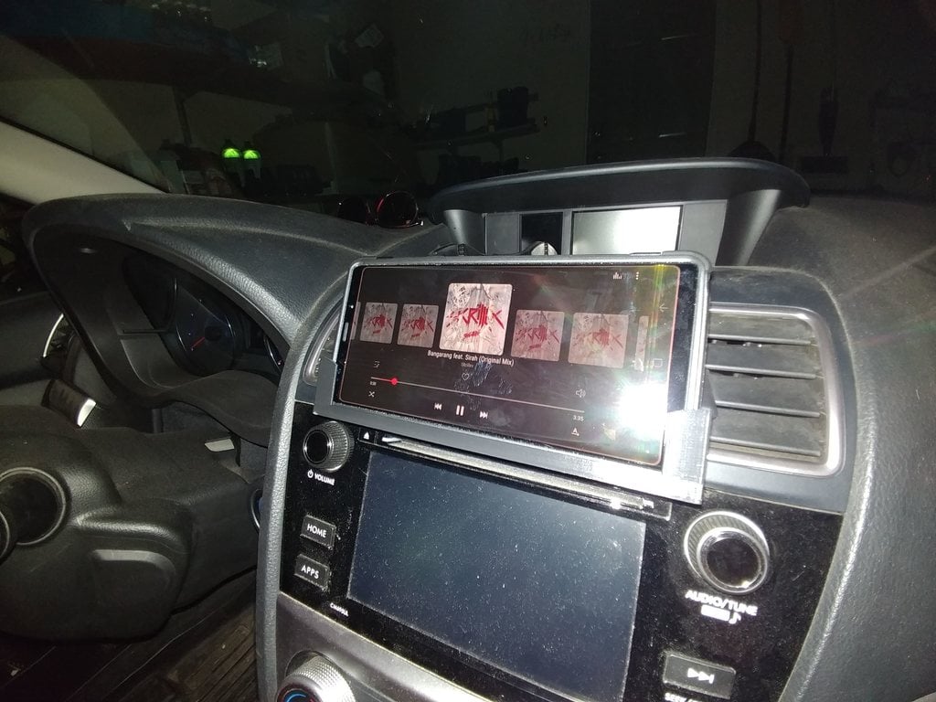 2012-2017 Subaru Impreza/Crosstrek Note 9 car mount