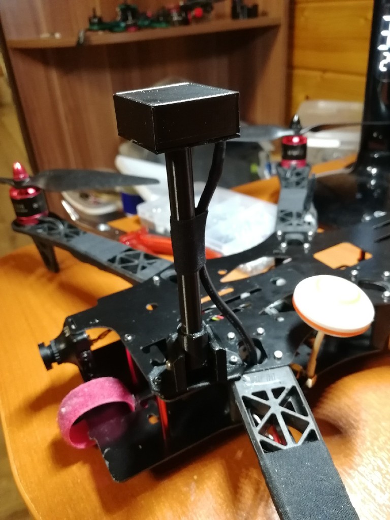 Foldable stand for GPS