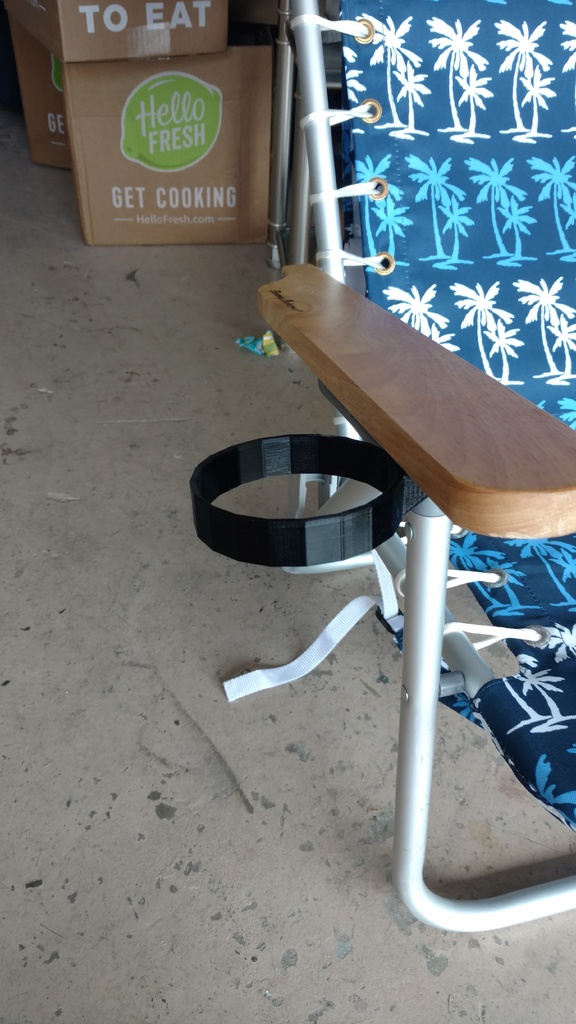 Yeti cup holder for beach chair