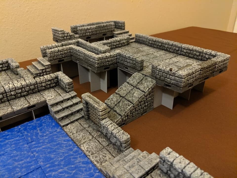 Risers for dungeon tiles