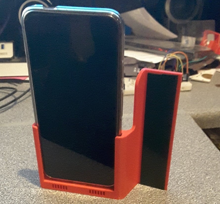 Monitor mounted Phone holder for Pixel XL 