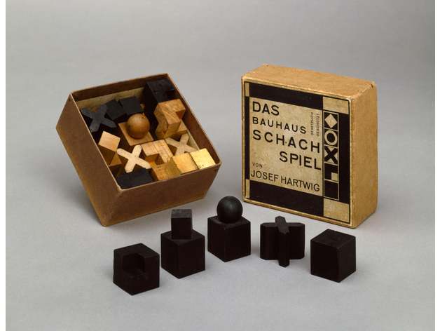 1924 Bauhaus Chess Set (By Josef Hartwig)