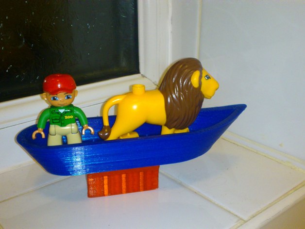 Medium sized Duplo-compatible boat with optional keel