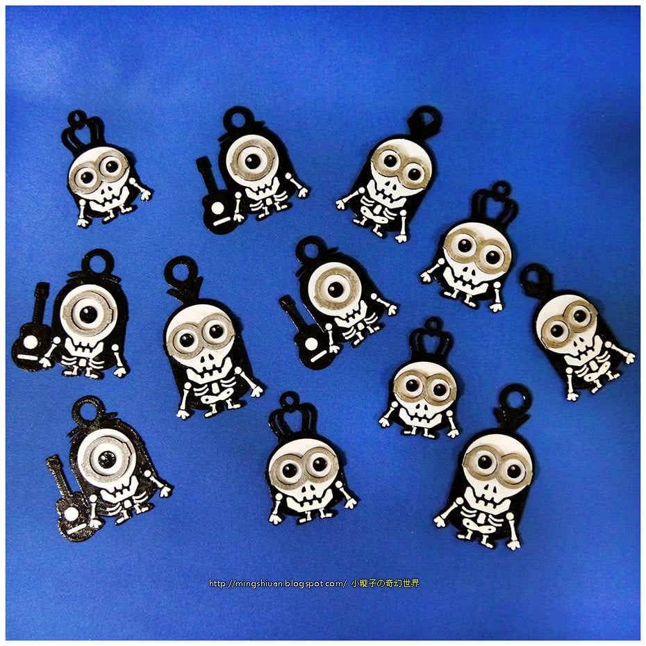 Minions Keychain / Magnets - Skull / Skeleton Version