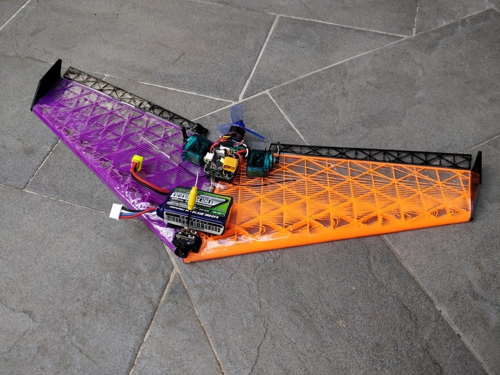 TinyWing - Brushless 40cm FPV Wing