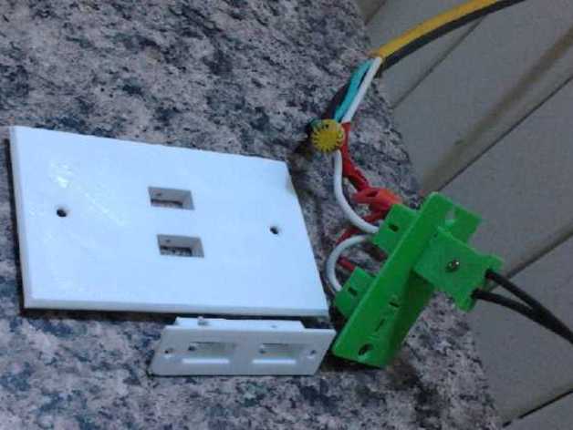 CAT 12 VDC - Duplex Socket For Plug/Switch Plate