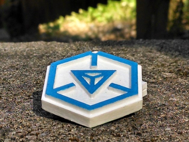 Ingress Enlightened 2-sided keychain. Prints as 1 piece.