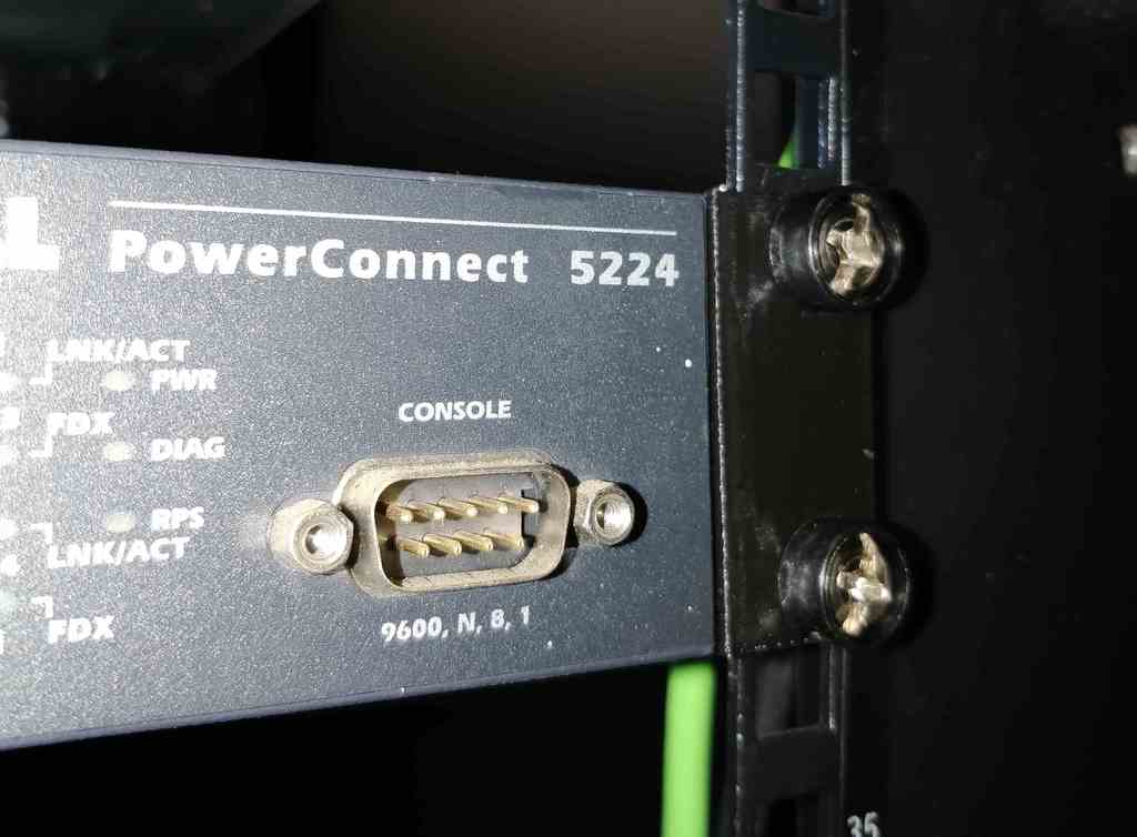 Rack Ears for PowerConnect 5224