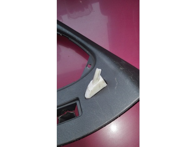 Volvo V40 luggage cover hold clamp