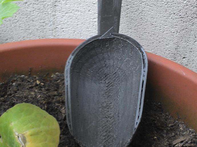 Small Garden Shovel / Spade
