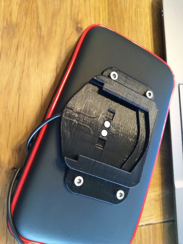 TomTom Rider Bag Mount USB charger