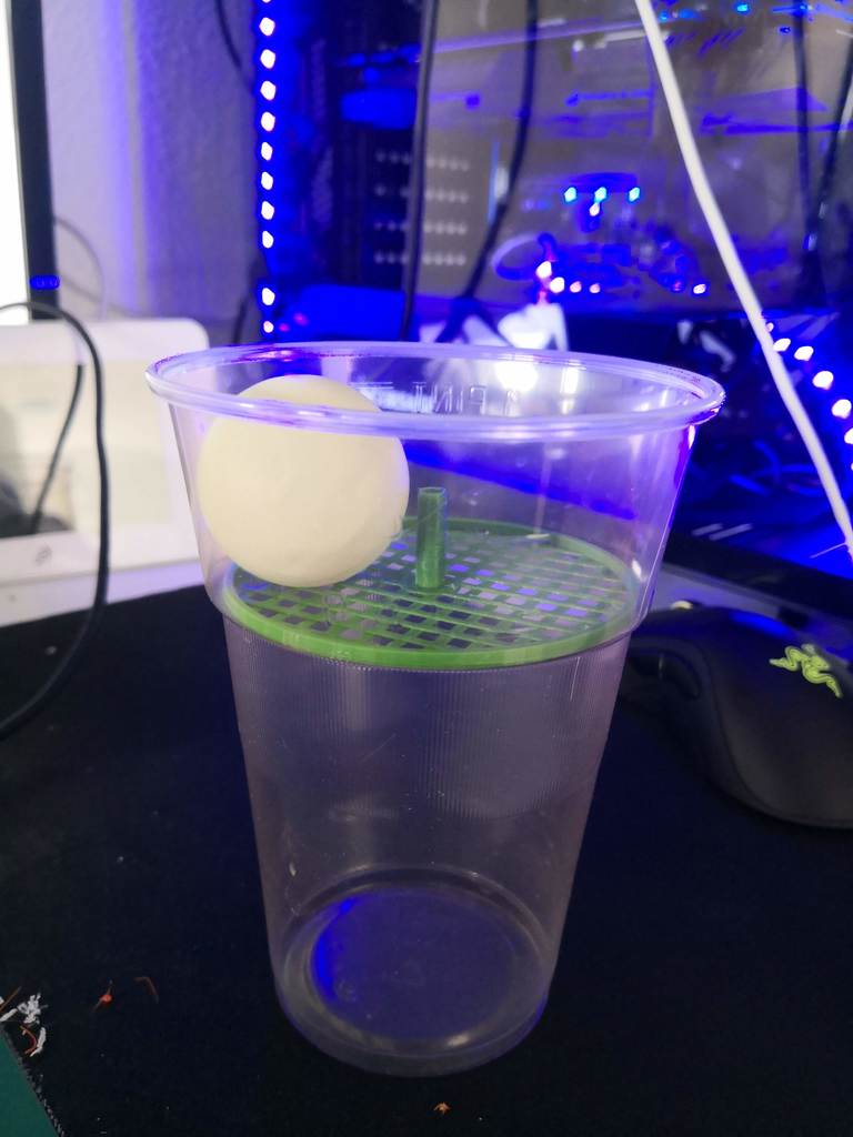 Beerpong cup ball filter