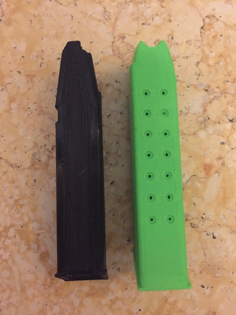 G17 MAGAZINES AND MAG HOLE (Replica Projects)