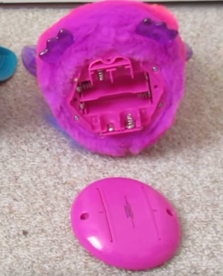 Furby 2012 battery cover with legs