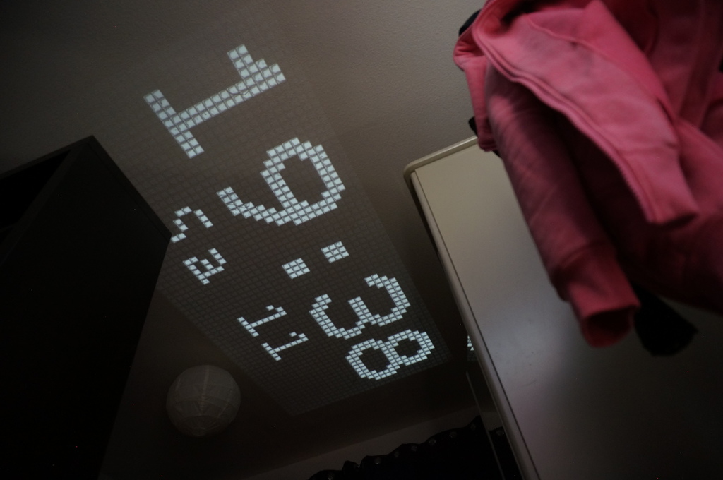 DIY Night Projector Clock