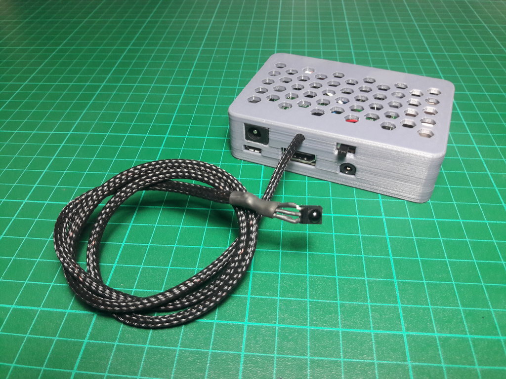 Raspberry Pi 2/B+ Case [with Jack and Switch Power]