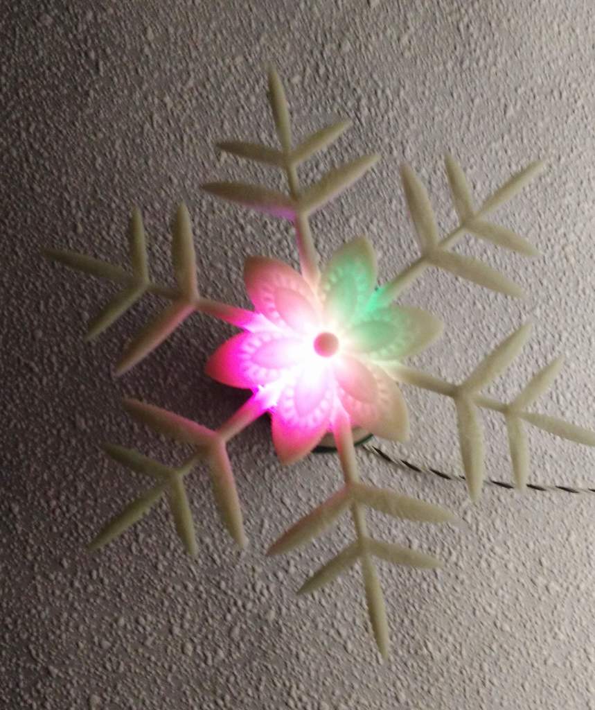 Color changing snowflake