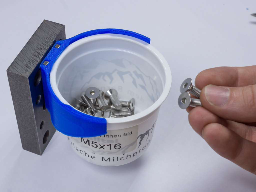 Bracket for Recycled Yogurt Cup to build a Screw Storage