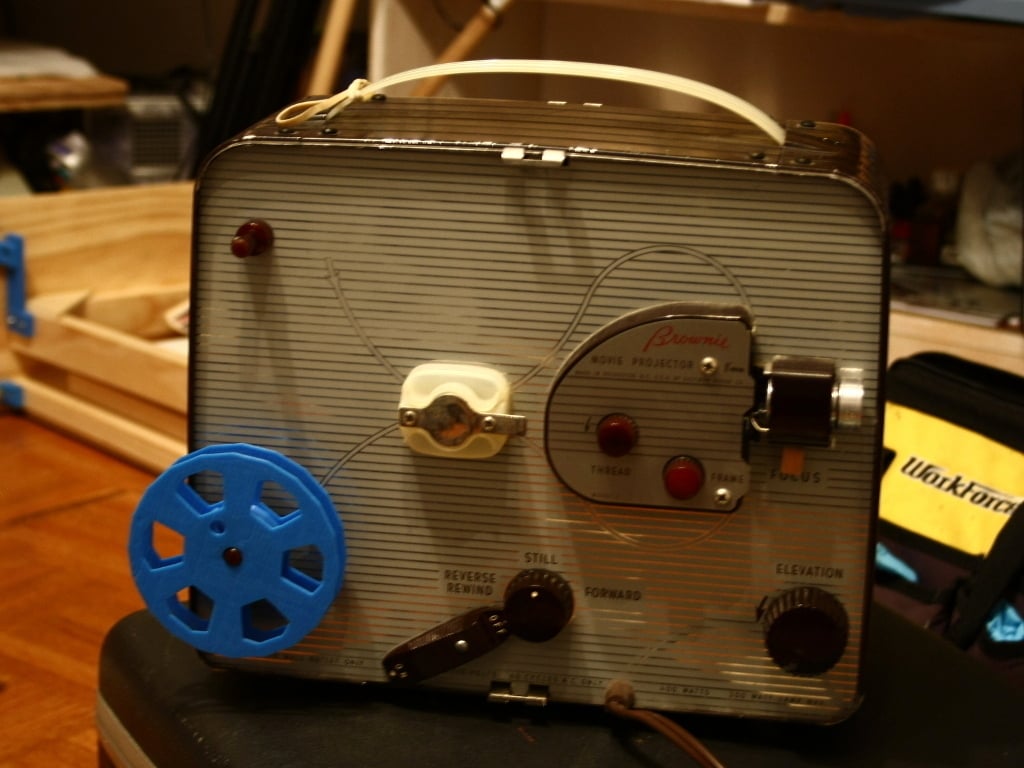 8mm Film Reel by Max - Thingiverse