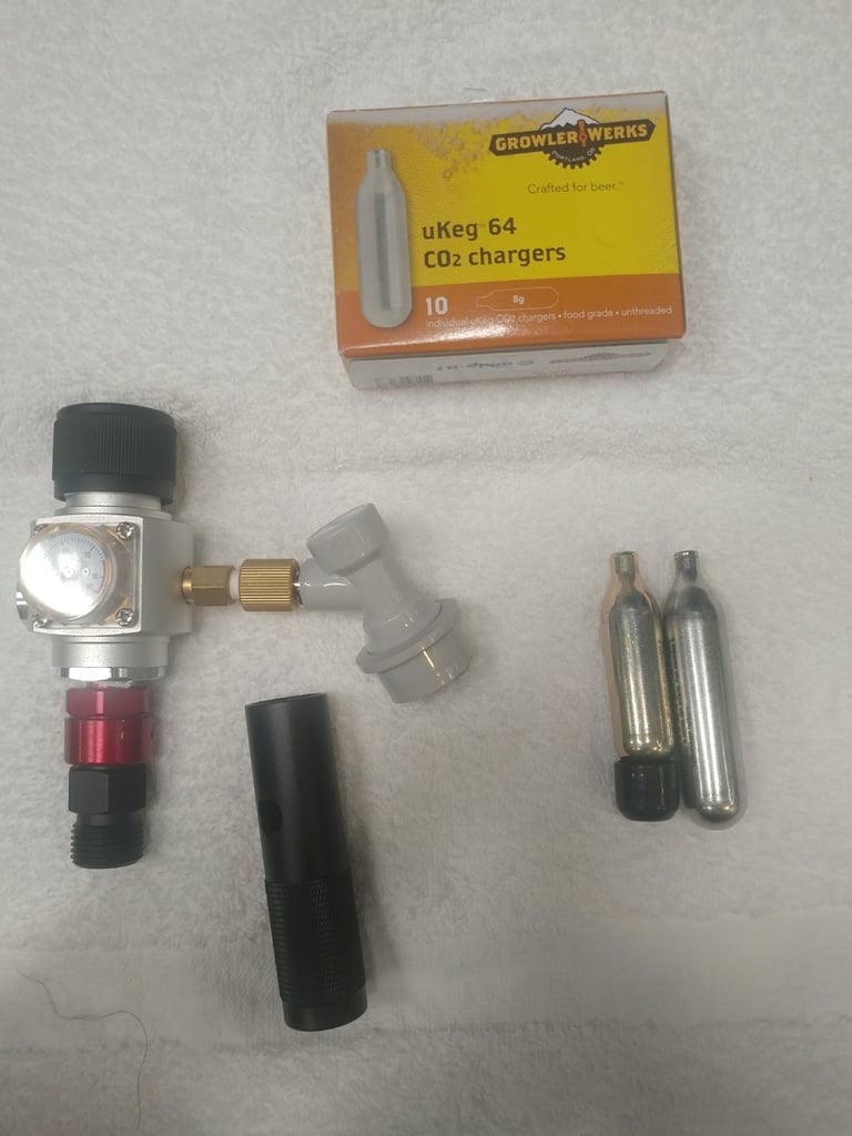 Mini regulator CO2 spacier(converter) 12 gram to 8 gram cartridges 
