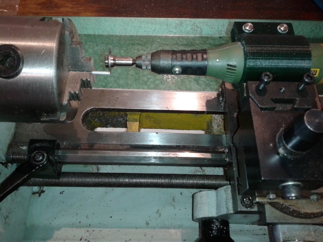 Simple toolpost grinder for 10" lathe