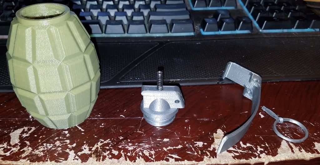 One piece grenade cover for Grenade Container by 2Bzki