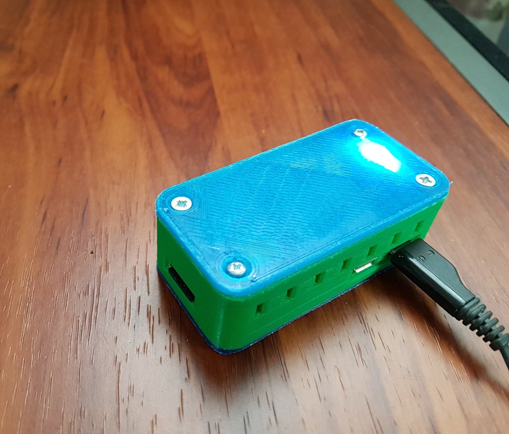 Minimalistic case for MMDVM_HS with RPi Zero W