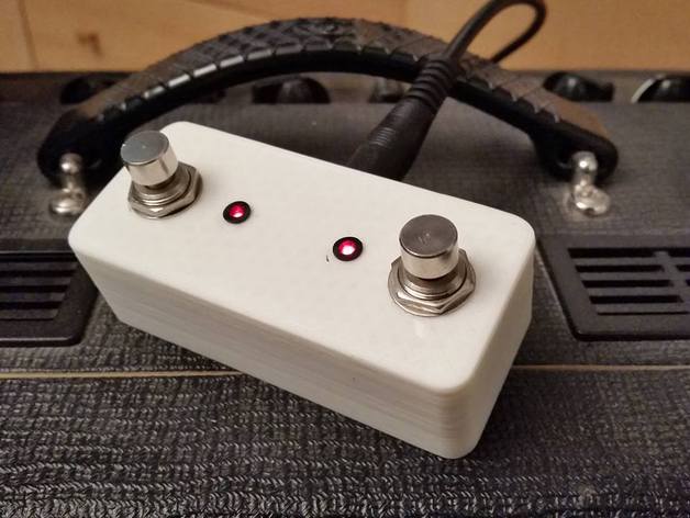 Miniaturized guitar amp footswitch