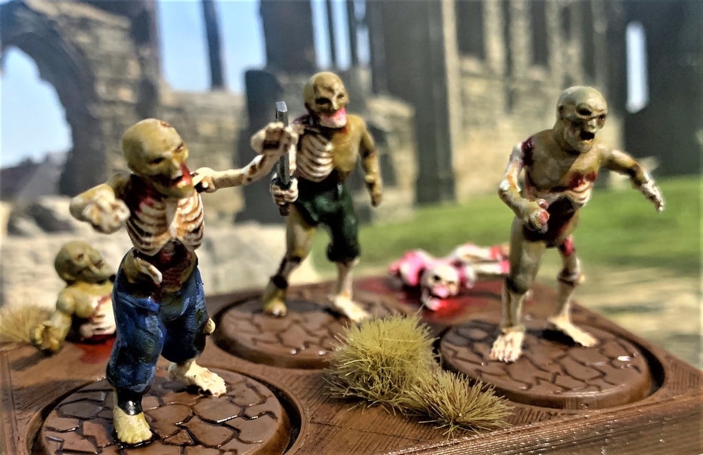 28mm Zombie - Walking Undead Miniature - Ghoul