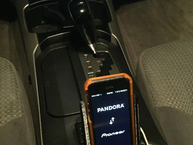 iphone 5 dock used in car