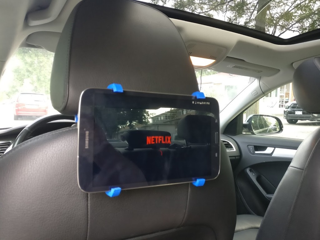 Galaxy Tab 8 Headrest clip for car
