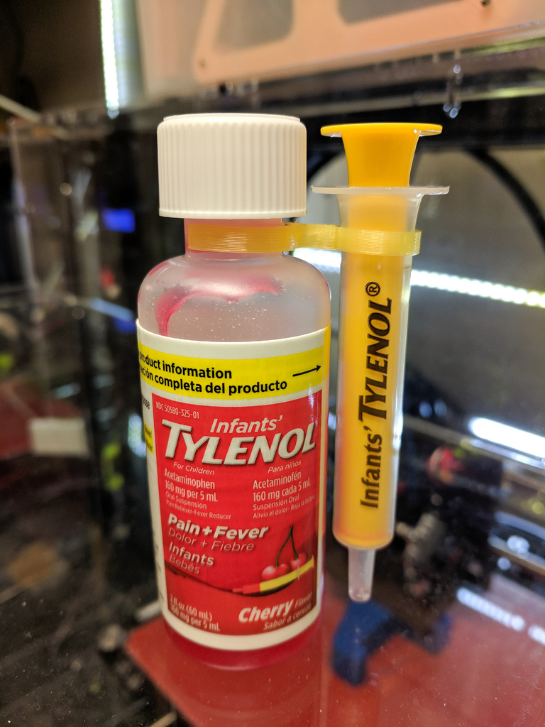 Children's Tylenol Syringe Holder