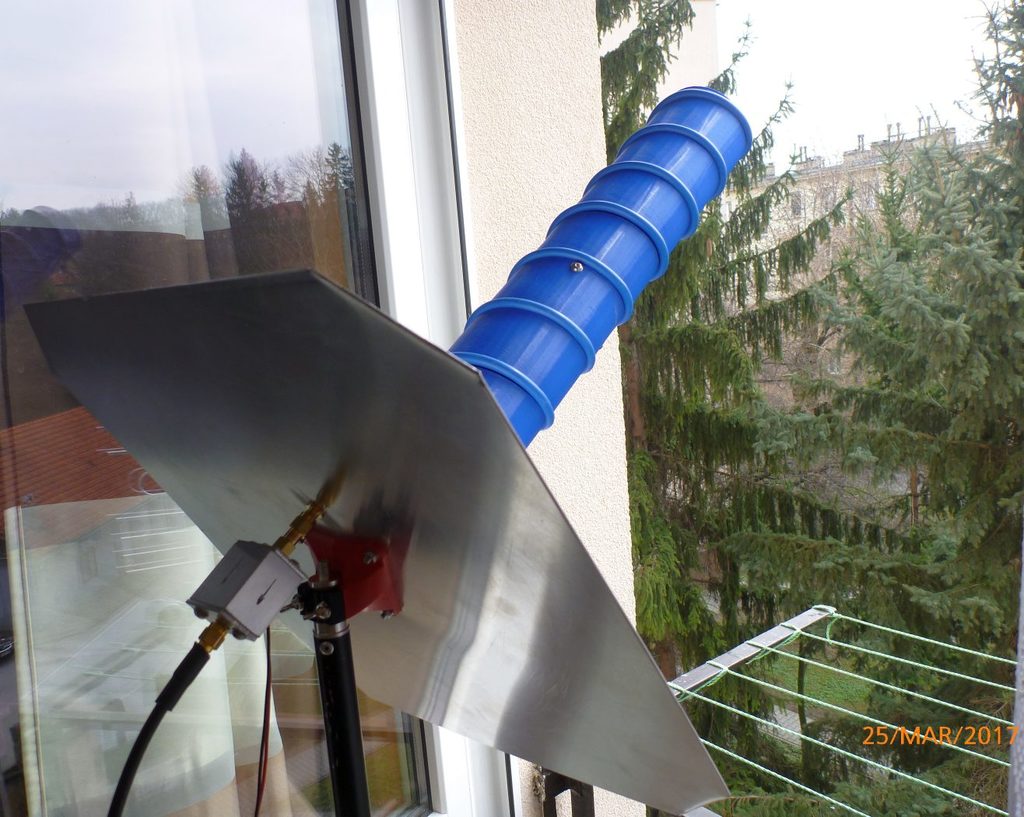 Helix antenna for Outernet