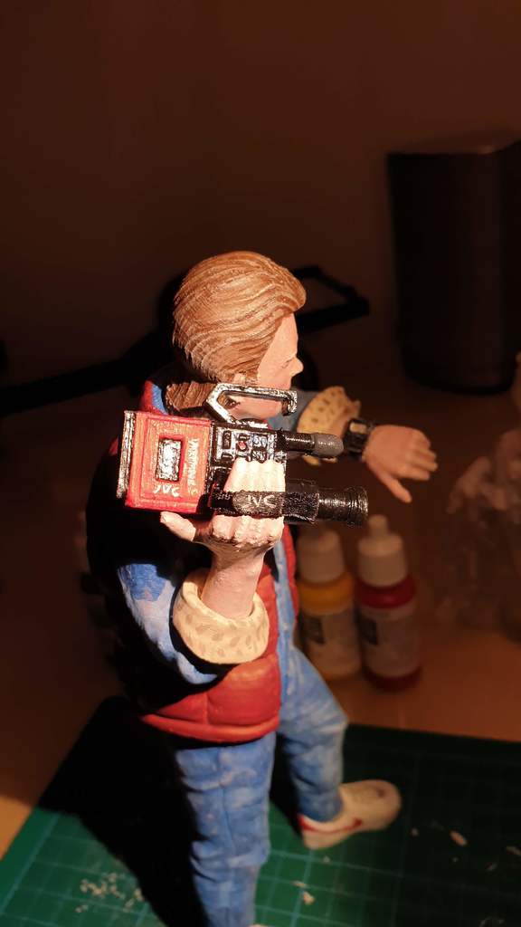 Back to the future camera 1:8 scale to fit Marty Mc Fly model from Gambody
