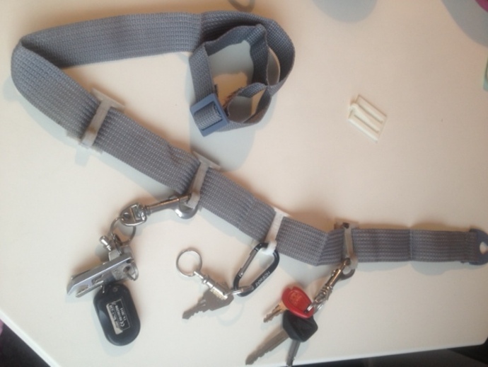 Utility-belt accesory clip