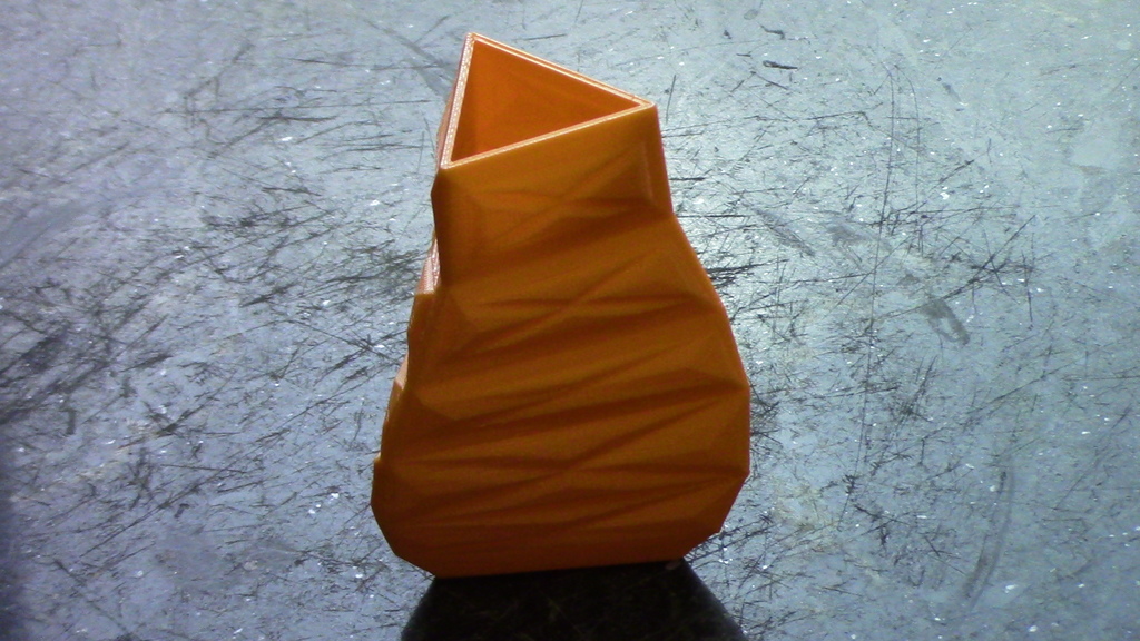 Simple Triangle "Vase" 