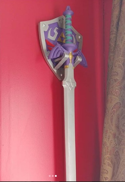 Link's Shield Display Hanger