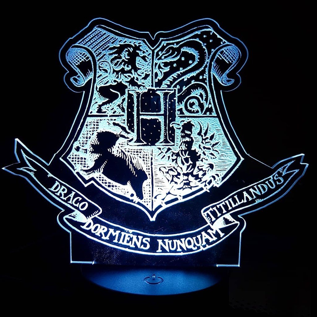 Hogwarts Coat of Arms Crest - LED Lamp Plate