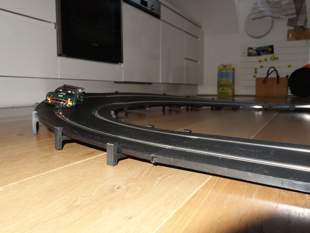 Banked curve support for slot car Scalextric 1:32