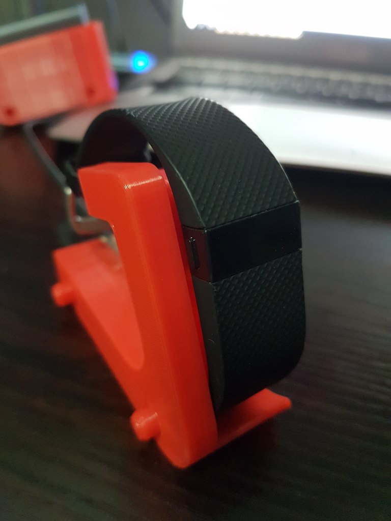 Fitbit charge HR stand