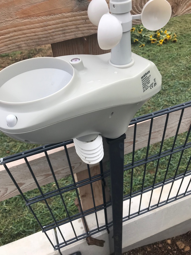 WH2600 Weather Station 40*60mm Fence Mount