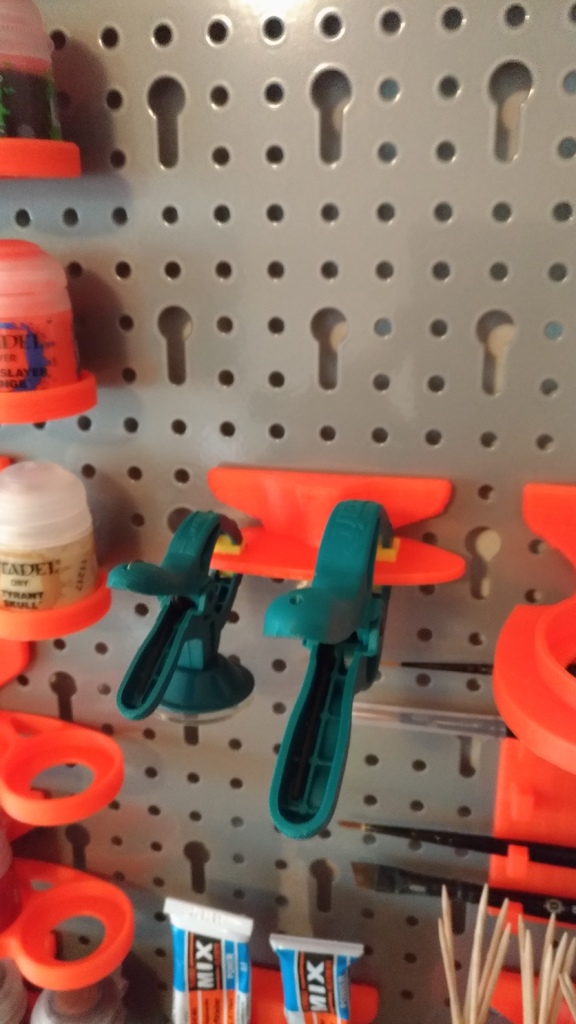 Clamp Holder for Metric Pegboards