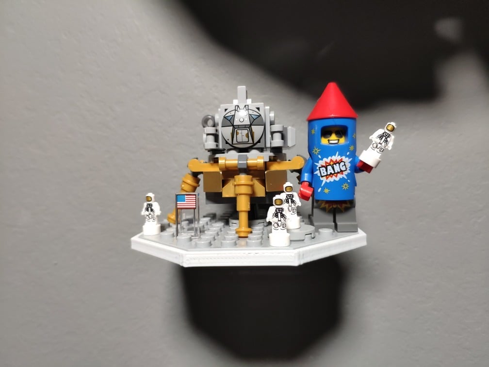 Lego Ideas 21309 NASA Saturn V Moon Lander Moon Ground Wall Hanger